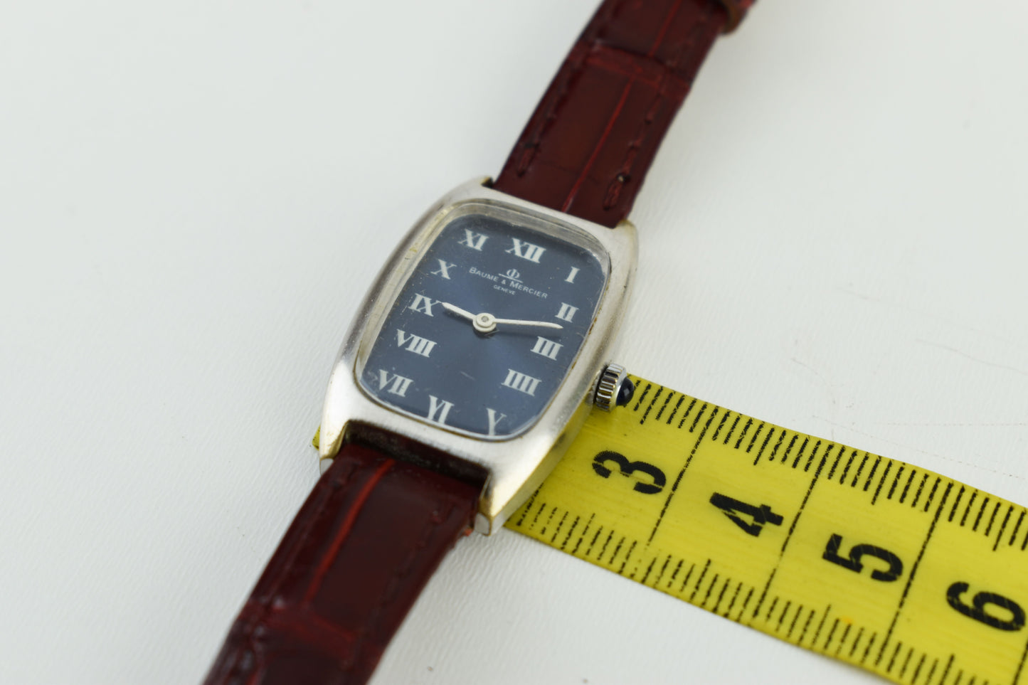 Baume et Mercier Gents Tanq style Unisex watchs, V.Good 7/10