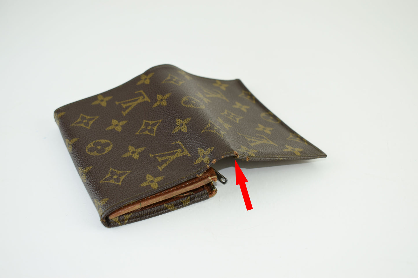 Louis Vuitton 80s (884 RA) Monogram Wallet 14cm x 8cm, Good 6/10