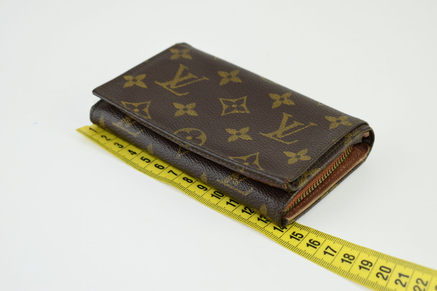 Louis Vuitton 80s (884 RA) Monogram Wallet 14cm x 8cm, Good 6/10