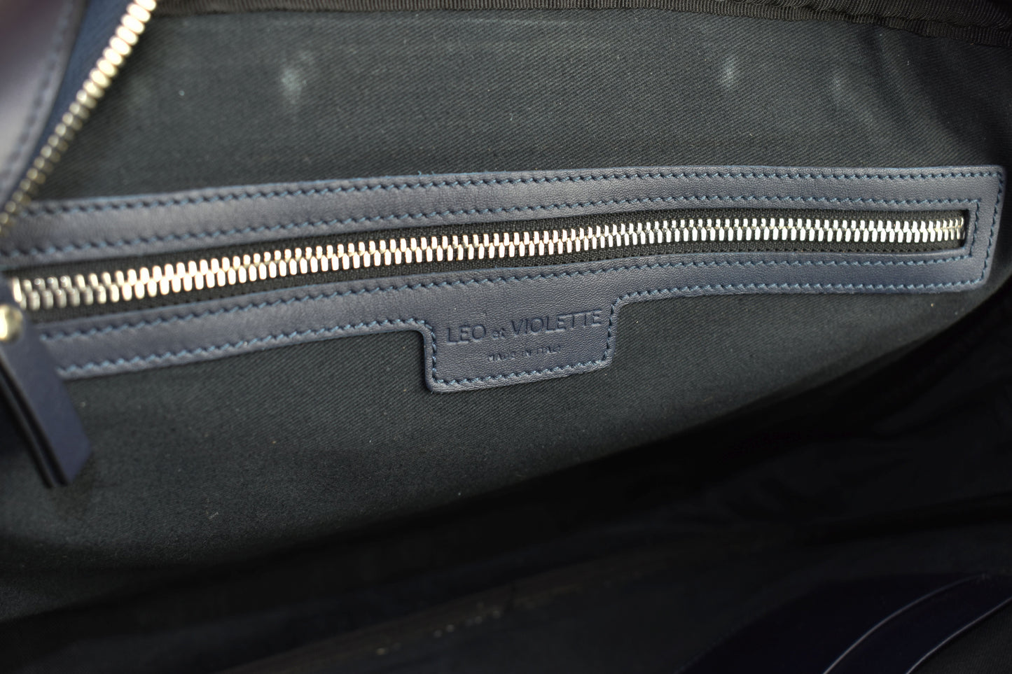 Leo et Violette Le Slim Briefcase 38x28x8cm Pebble Grain blue, V.Good 8/10