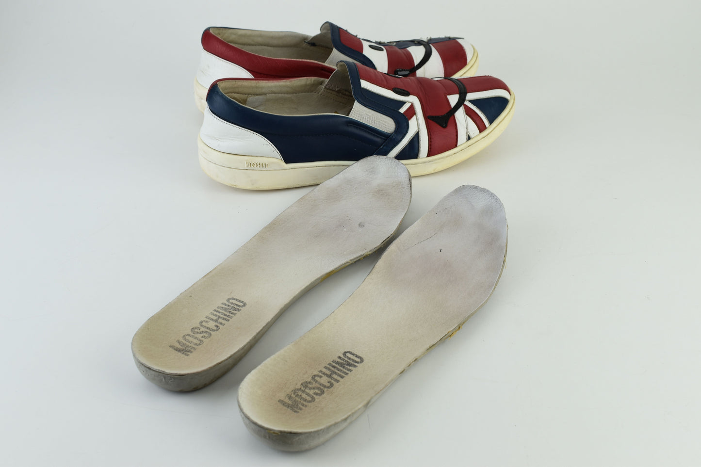 Moschino Mens British Flag Low Top Slip On Men Sneakers, Size EU 43, Good 6/10