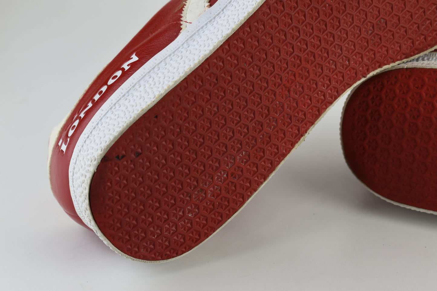 Adidas Gazelle Limited Edition I Love London Low Red Men Sneakers, Size 46, V.Good 7/10