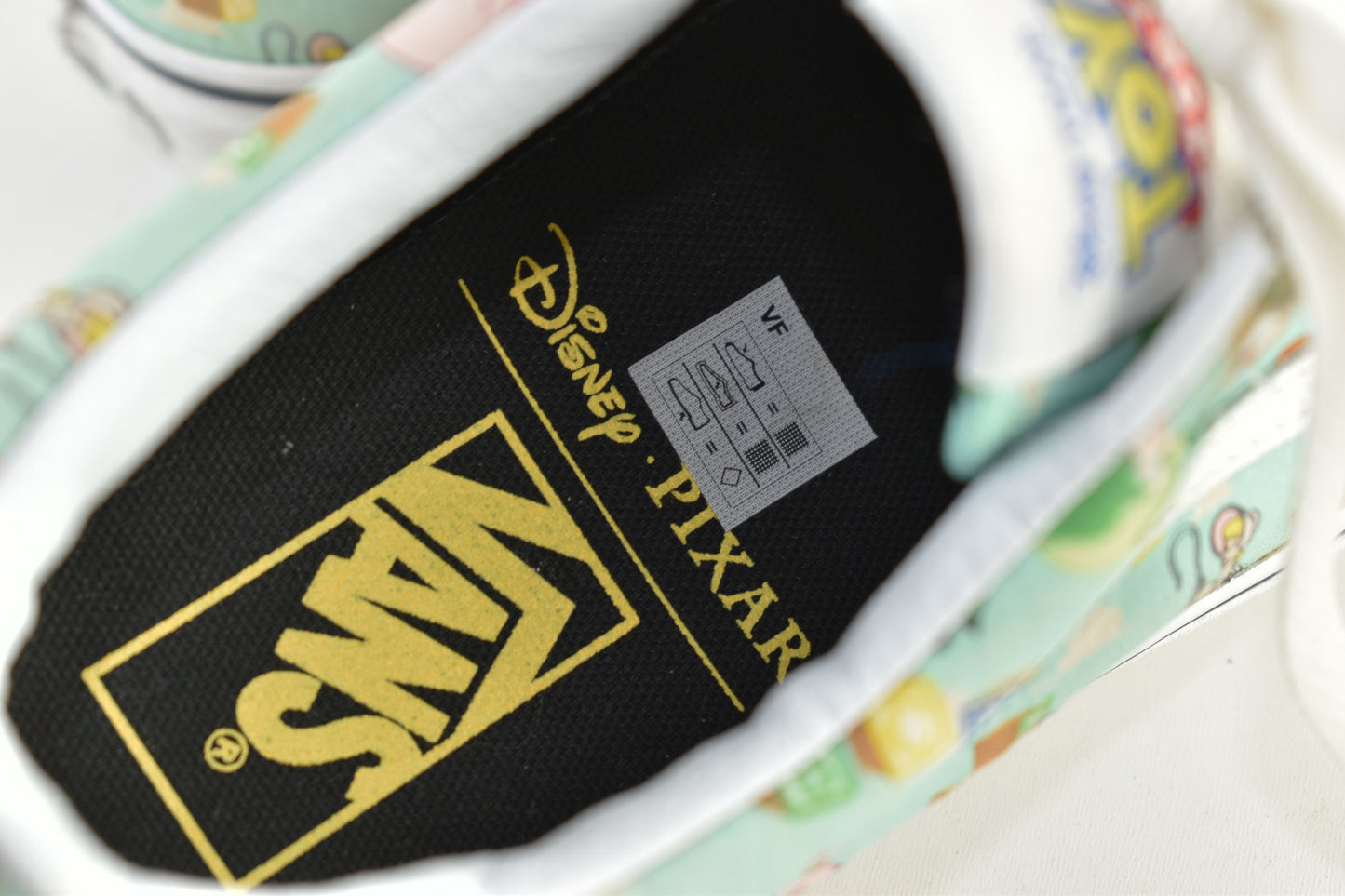 VANS Old Skool x Toy Story Andys Toys, Men Sneakers, Size EU 43, Excellent 10/10
