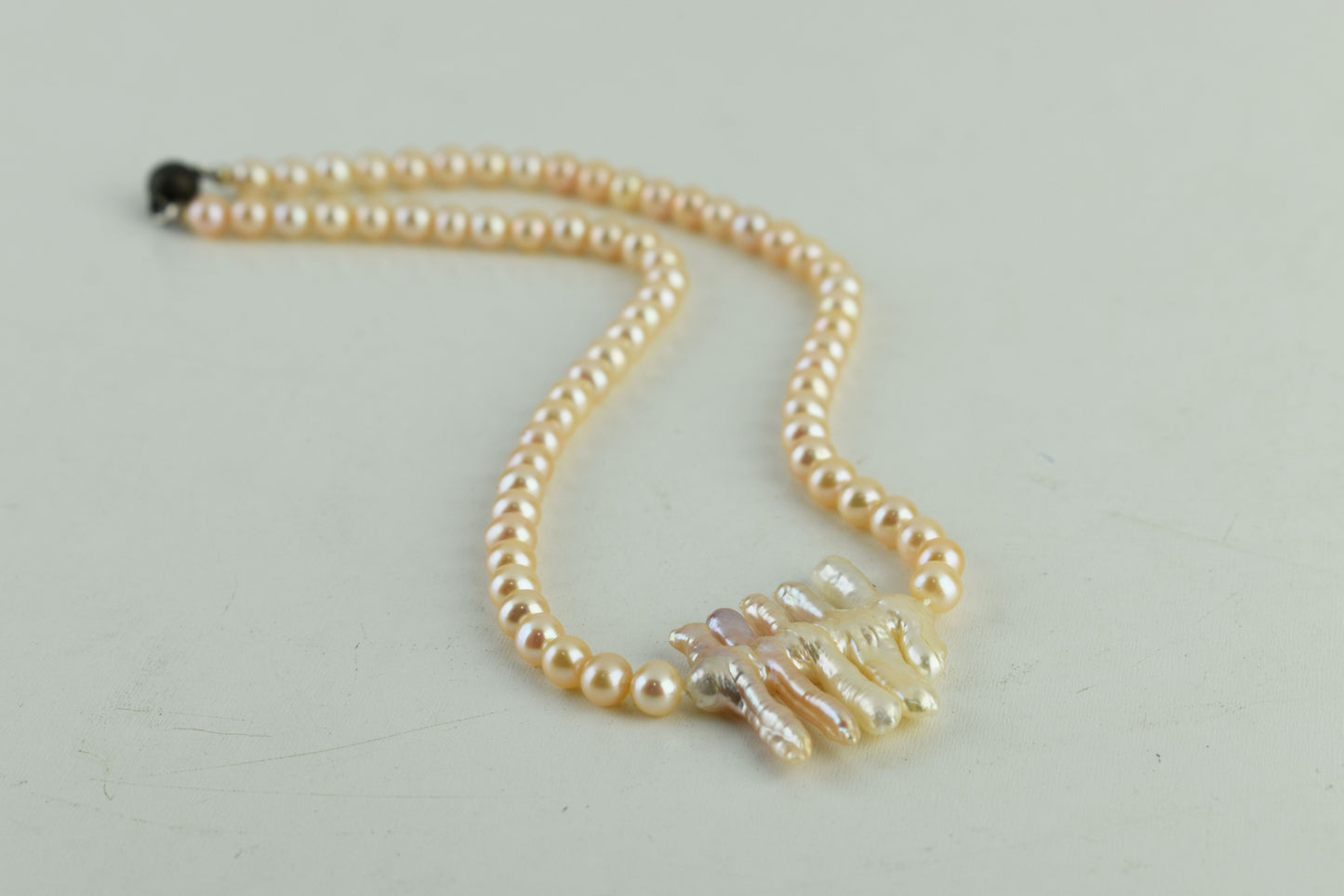 Langer Austria Creamy Ø 6.4mm Pearls , 46cm Long, 32g, Women Necklace, Excellent 9/10
