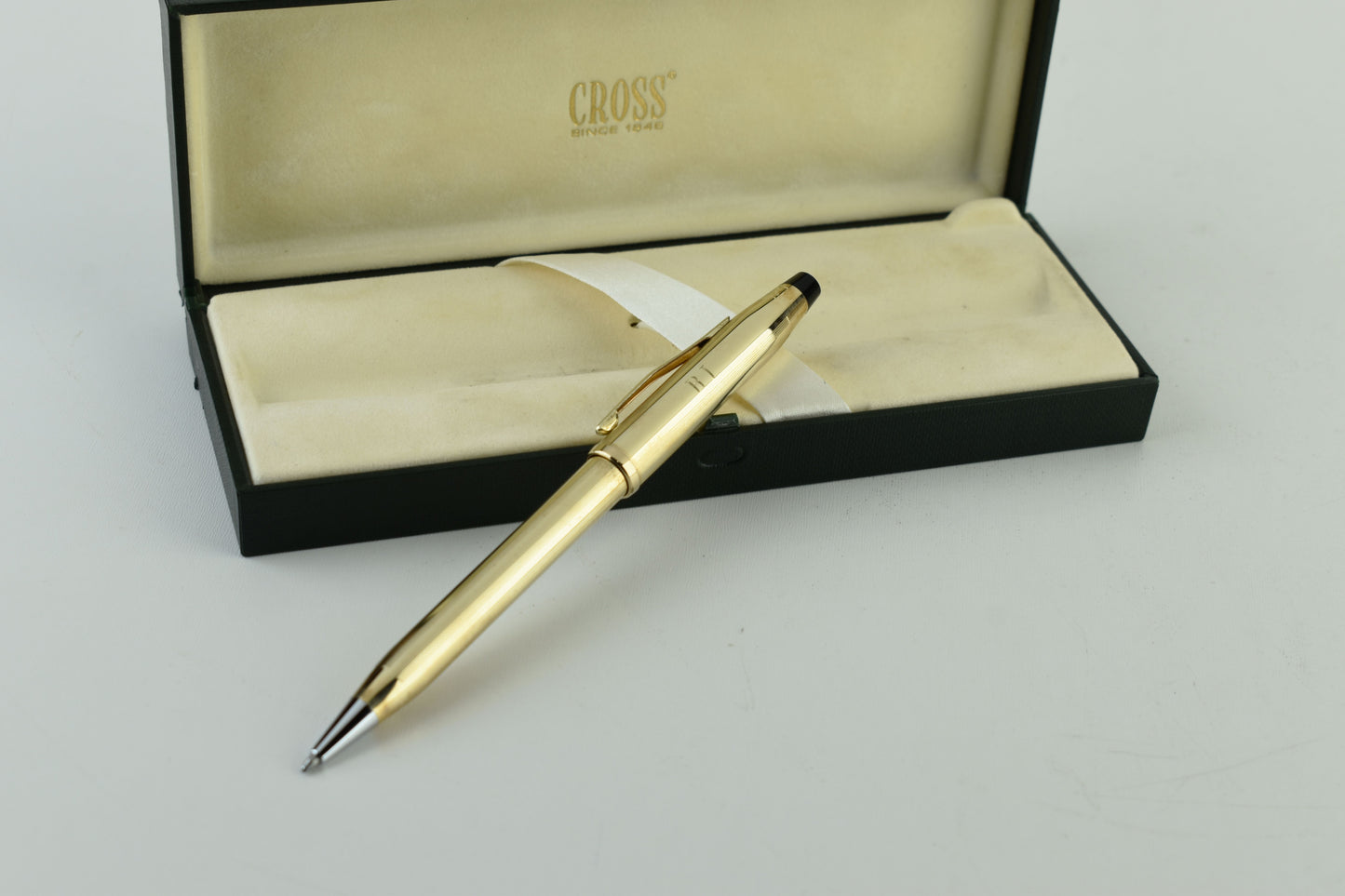 Cross Classic Century 10KT Gold-Filled (Rolled Gold) Ballpoint Pen, Excellent 9/10