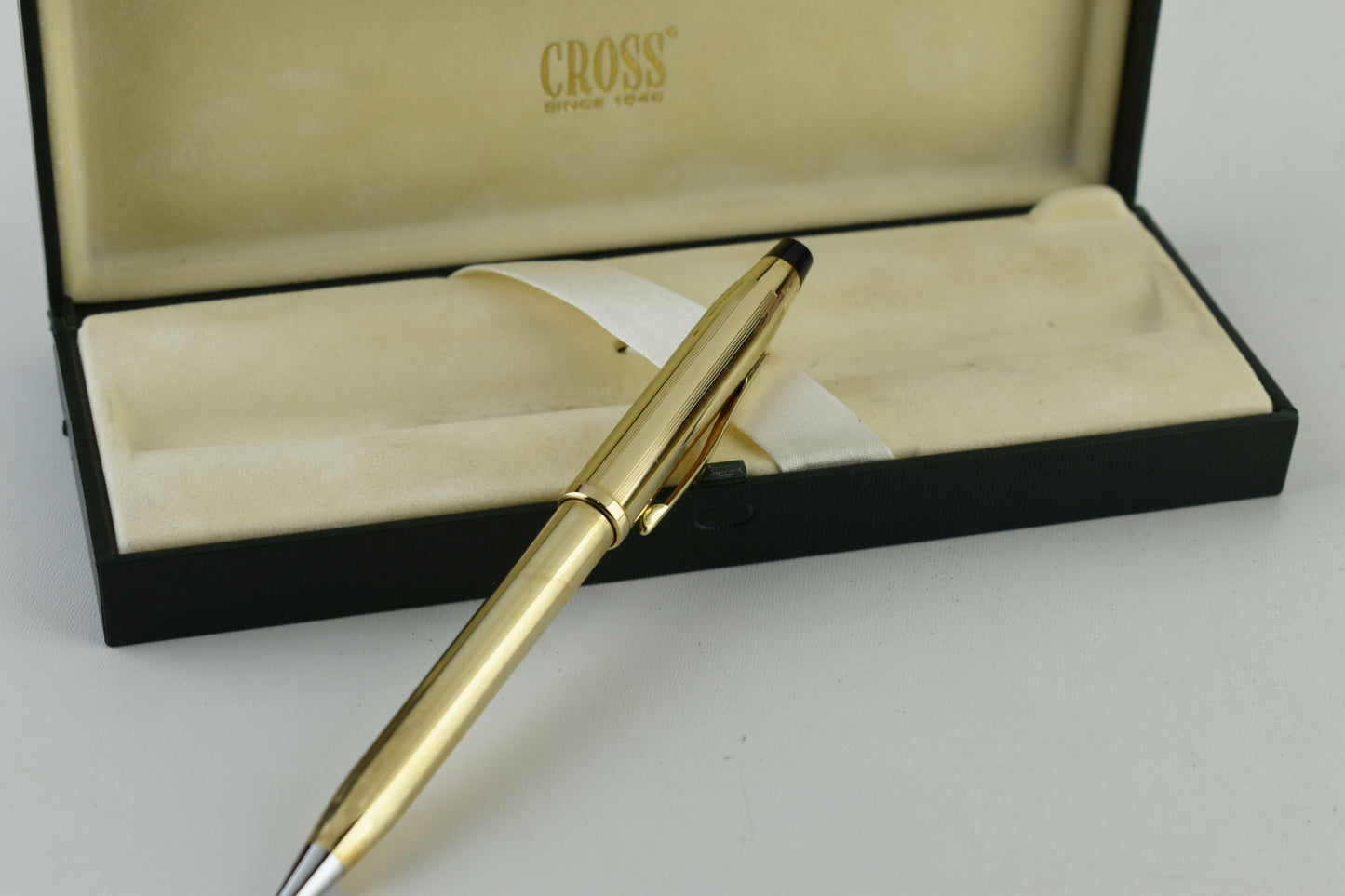 Cross Classic Century 10KT Gold-Filled (Rolled Gold) Ballpoint Pen, Excellent 9/10