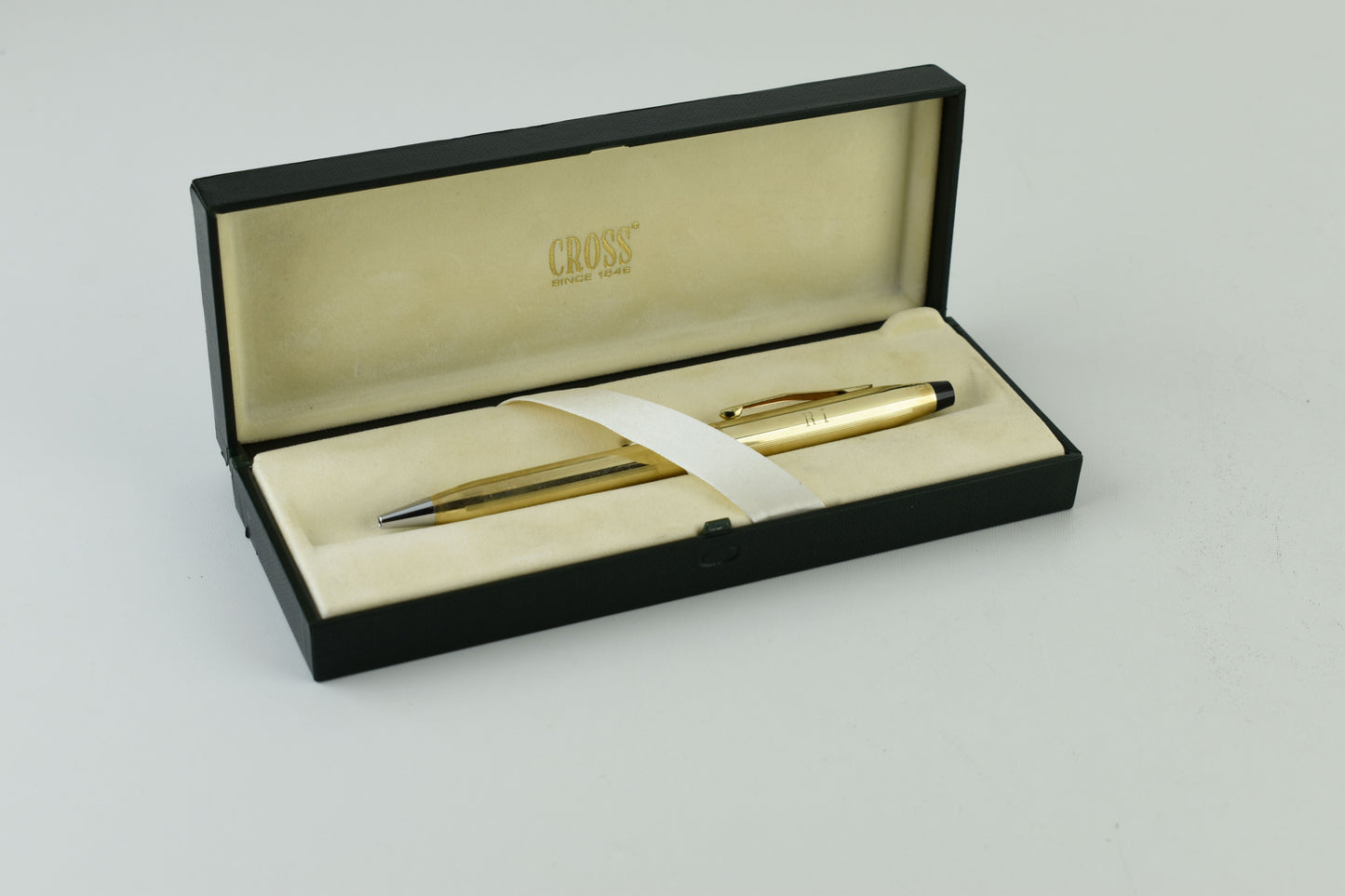 Cross Classic Century 10KT Gold-Filled (Rolled Gold) Ballpoint Pen, Excellent 9/10