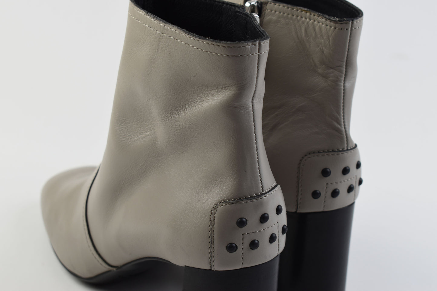 Tod's Grey Women Leather Block Heel Ankle Boots Size 40.5, Excellent 9/10