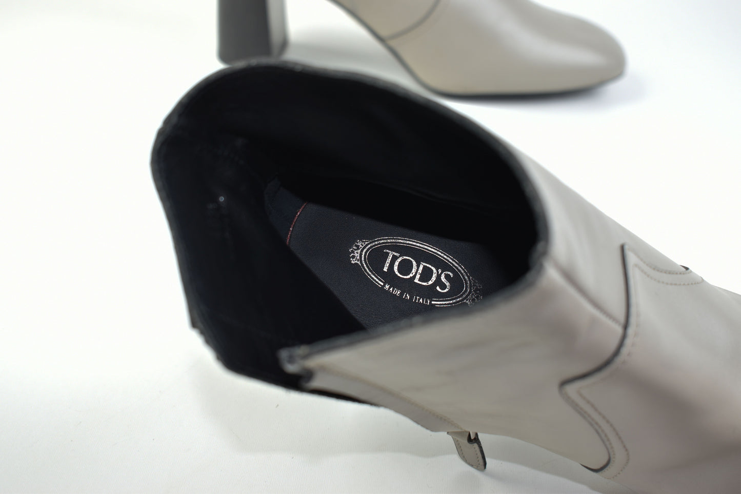 Tod's Grey Women Leather Block Heel Ankle Boots Size 40.5, Excellent 9/10