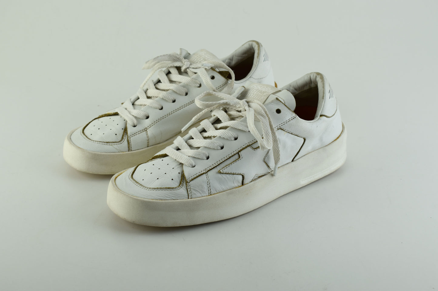 Golden Goose Stardan in total white Leather Women Sneakers, Size 38 (No Insole, خاصها فراش), V.Good 7/10