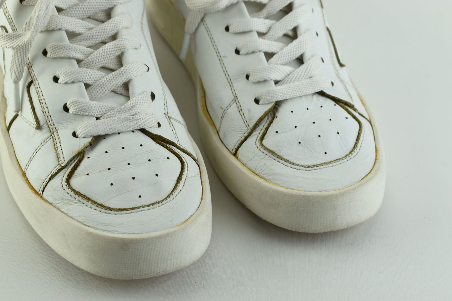Golden Goose Stardan in total white Leather Women Sneakers, Size 38 (No Insole, خاصها فراش), V.Good 7/10