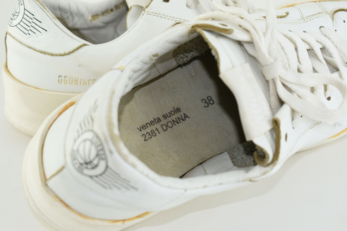 Golden Goose Stardan in total white Leather Women Sneakers, Size 38 (No Insole, خاصها فراش), V.Good 7/10