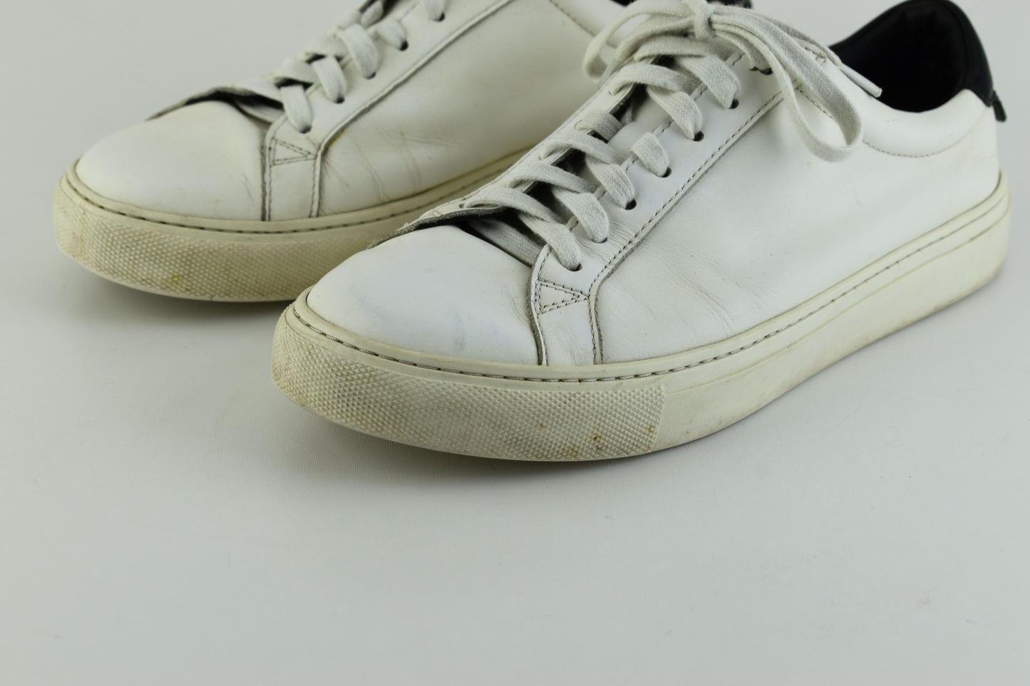 GIVENCHY PARIS Urban Street Low White Men Sneaker Size EU 40, Good 6/10