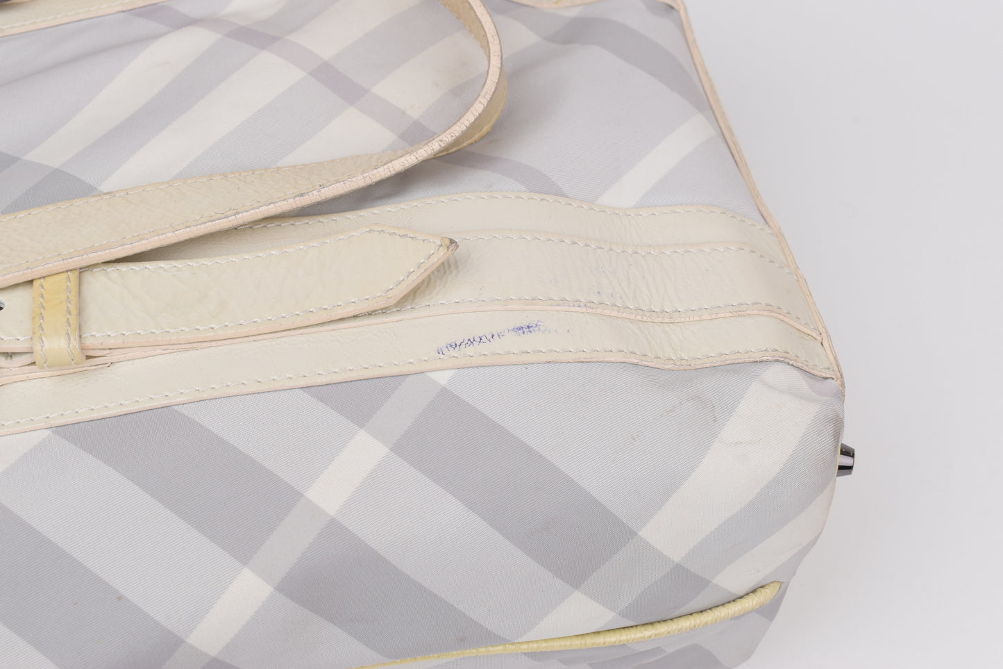 * Burberry White Beat Check Nylon Victoria Tote Bag, Made in Italy, 27x30cm, Good 6/10