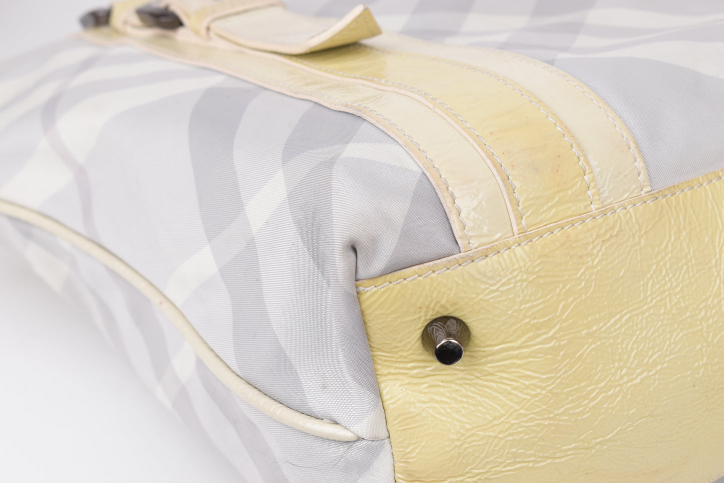 * Burberry White Beat Check Nylon Victoria Tote Bag, Made in Italy, 27x30cm, Good 6/10
