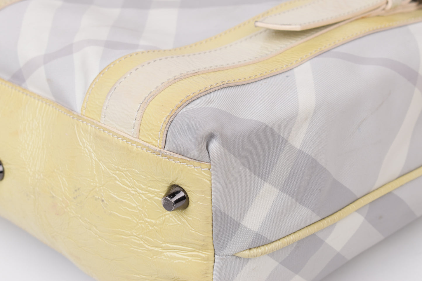 * Burberry White Beat Check Nylon Victoria Tote Bag, Made in Italy, 27x30cm, Good 6/10