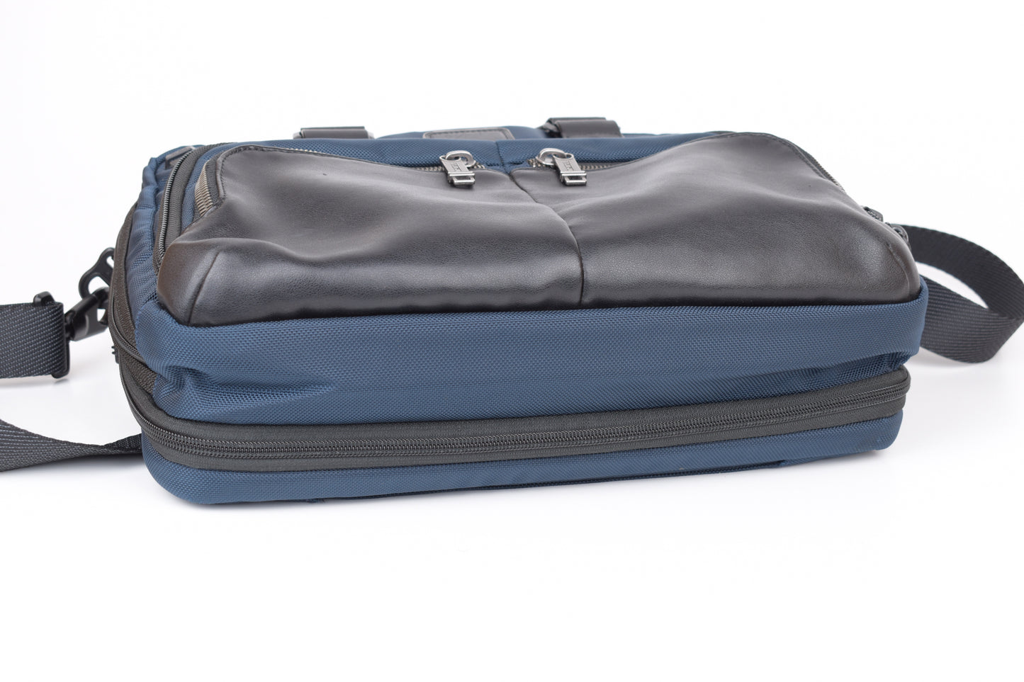 *TUMI Alpha Bravo Albany Slim Commuter Briefcase, 36x28cm, Excellent 9/10