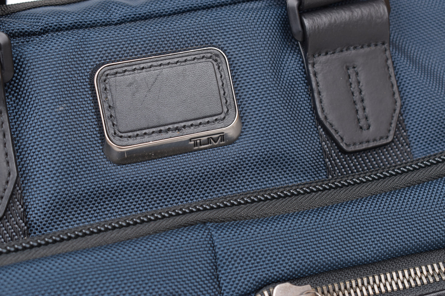 *TUMI Alpha Bravo Albany Slim Commuter Briefcase, 36x28cm, Excellent 9/10