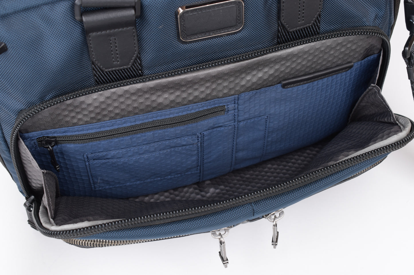 *TUMI Alpha Bravo Albany Slim Commuter Briefcase, 36x28cm, Excellent 9/10