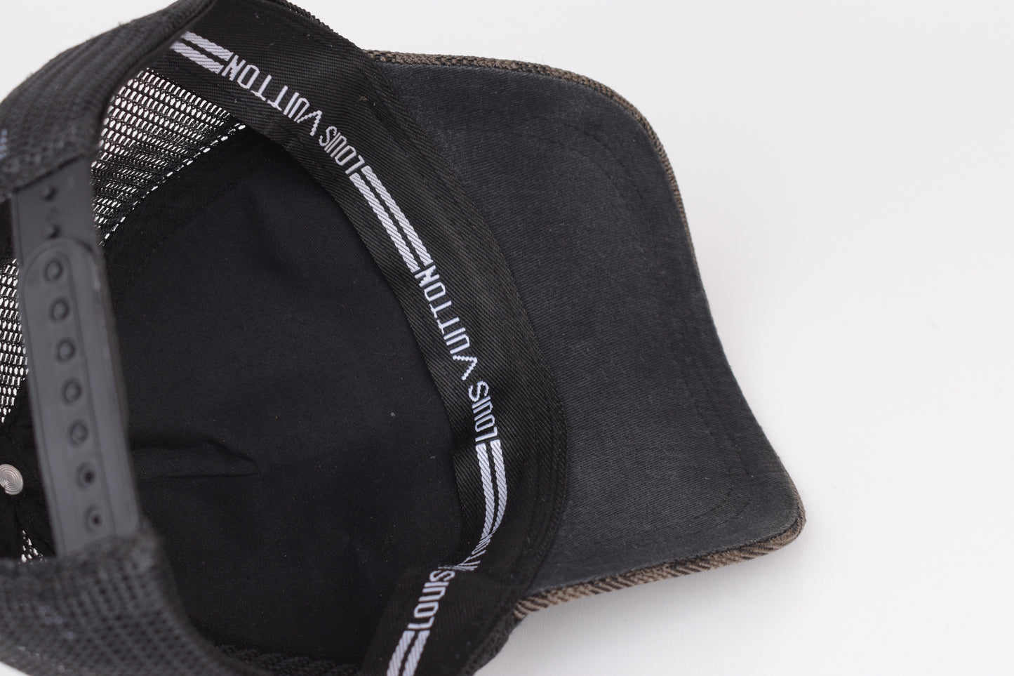 Louis Vuitton Mesh Signature Brown Cap Hat, V.Good 7/10