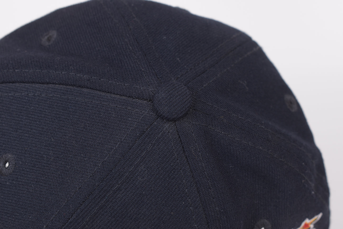 * Navy Blue Atlanta Braves Team Patch Pride New Era 59fifty Cap Hat, Size 7 55,8cm Excellent 9/10