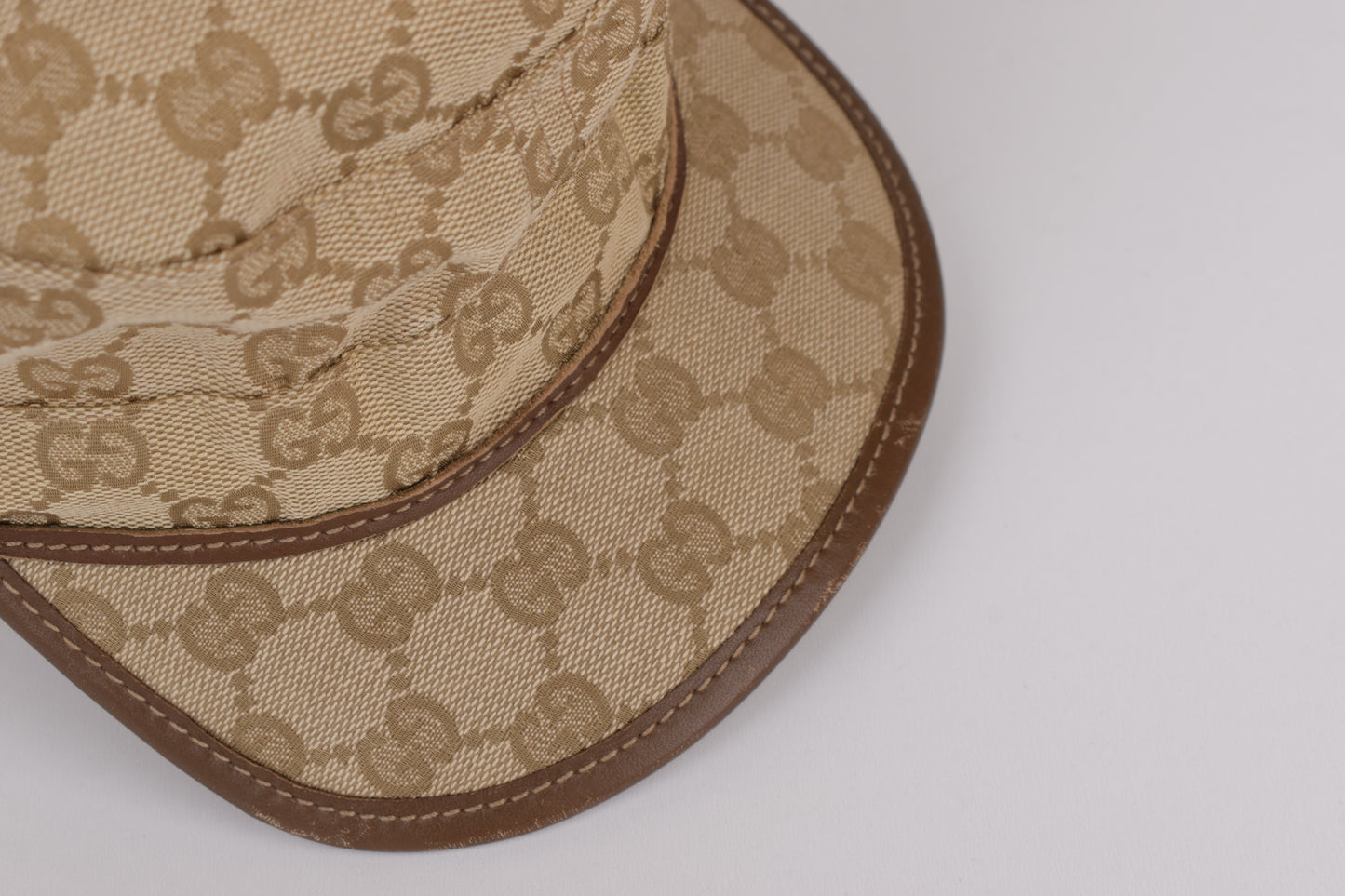 * Gucci Beige Guccissima Canvas Cap Size S, Excellent 9/10