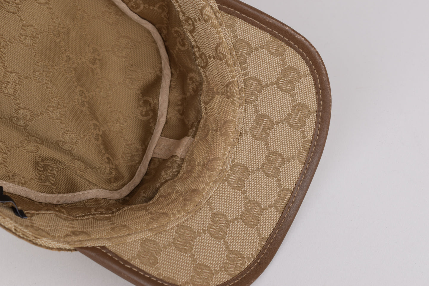 * Gucci Beige Guccissima Canvas Cap Size S, Excellent 9/10
