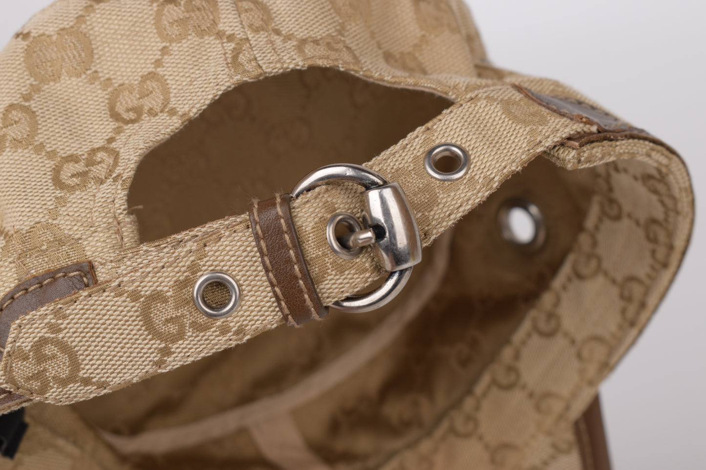 * Gucci Beige Guccissima Canvas Cap Size S, Excellent 9/10