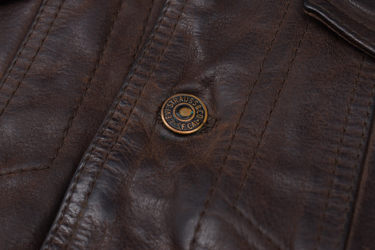 * Vintage 80s Levi's White Tab Brown Leather Type 3 Trucker Jacket Size L, V.Good 7/10 *