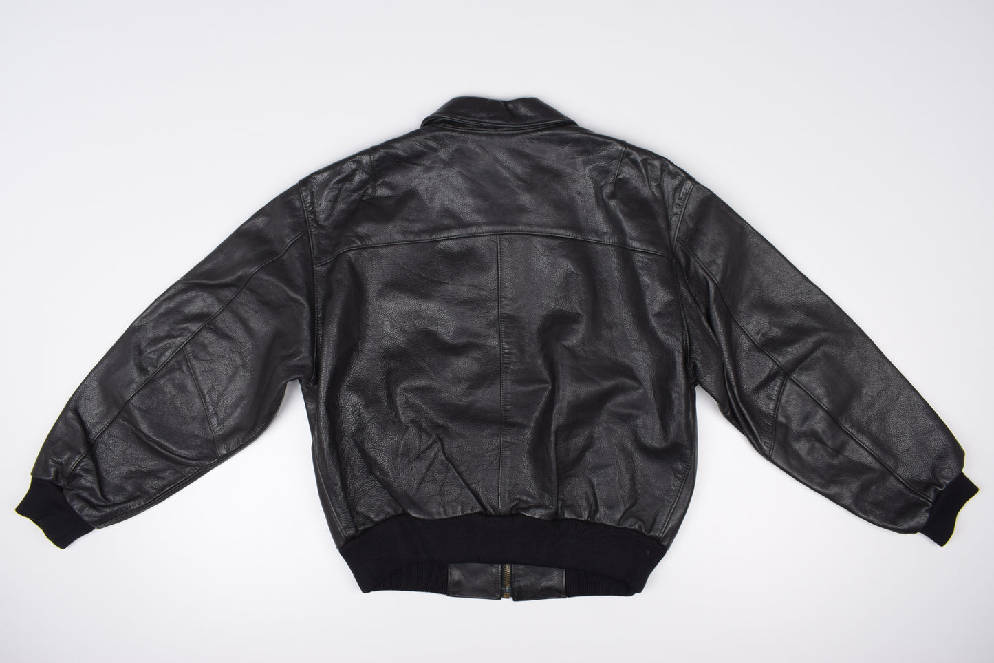 * Classic Mauritius Men Oversize Black Leather Bomber Jacket, riri Zipper, Size M, Excellent 10/10