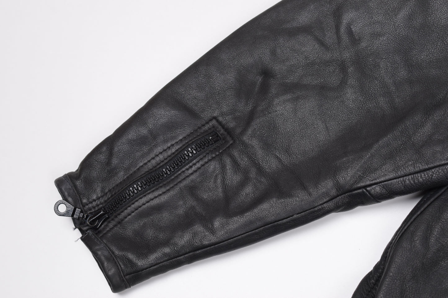 * Dainese Biker Men Black Leather Jacket, Made in Italy, Size 54, Excellent 9/10