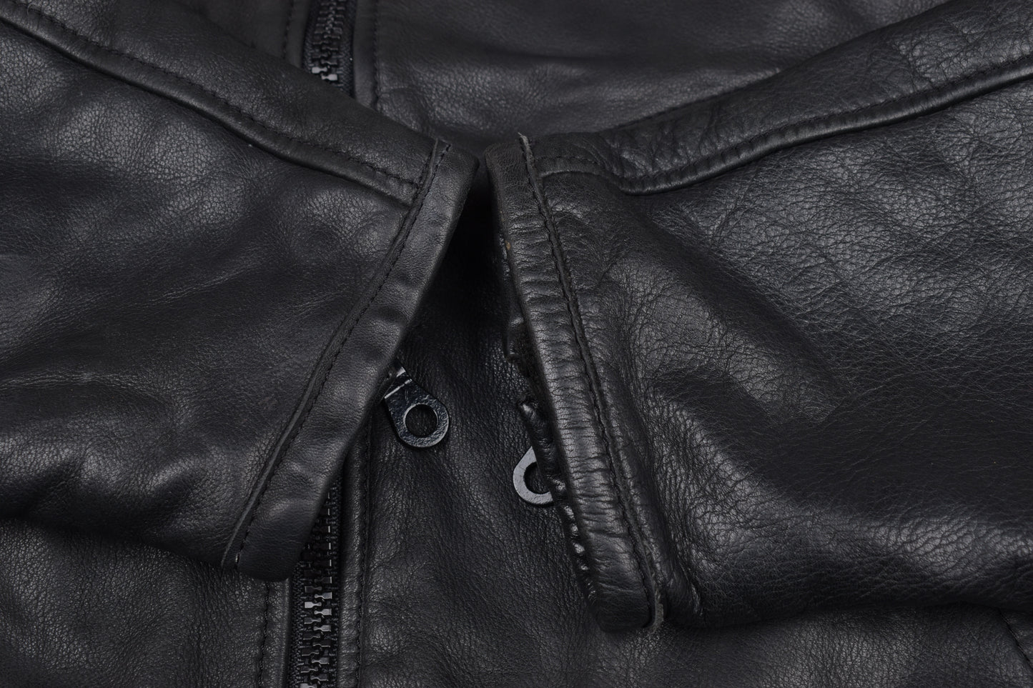 * Dainese Biker Men Black Leather Jacket, Made in Italy, Size 54, Excellent 9/10