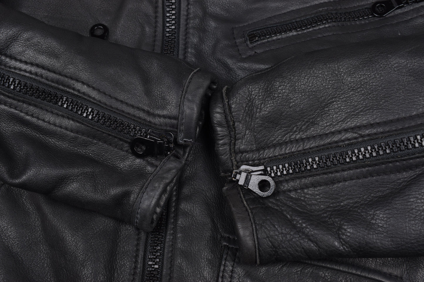 * Dainese Biker Men Black Leather Jacket, Made in Italy, Size 54, Excellent 9/10