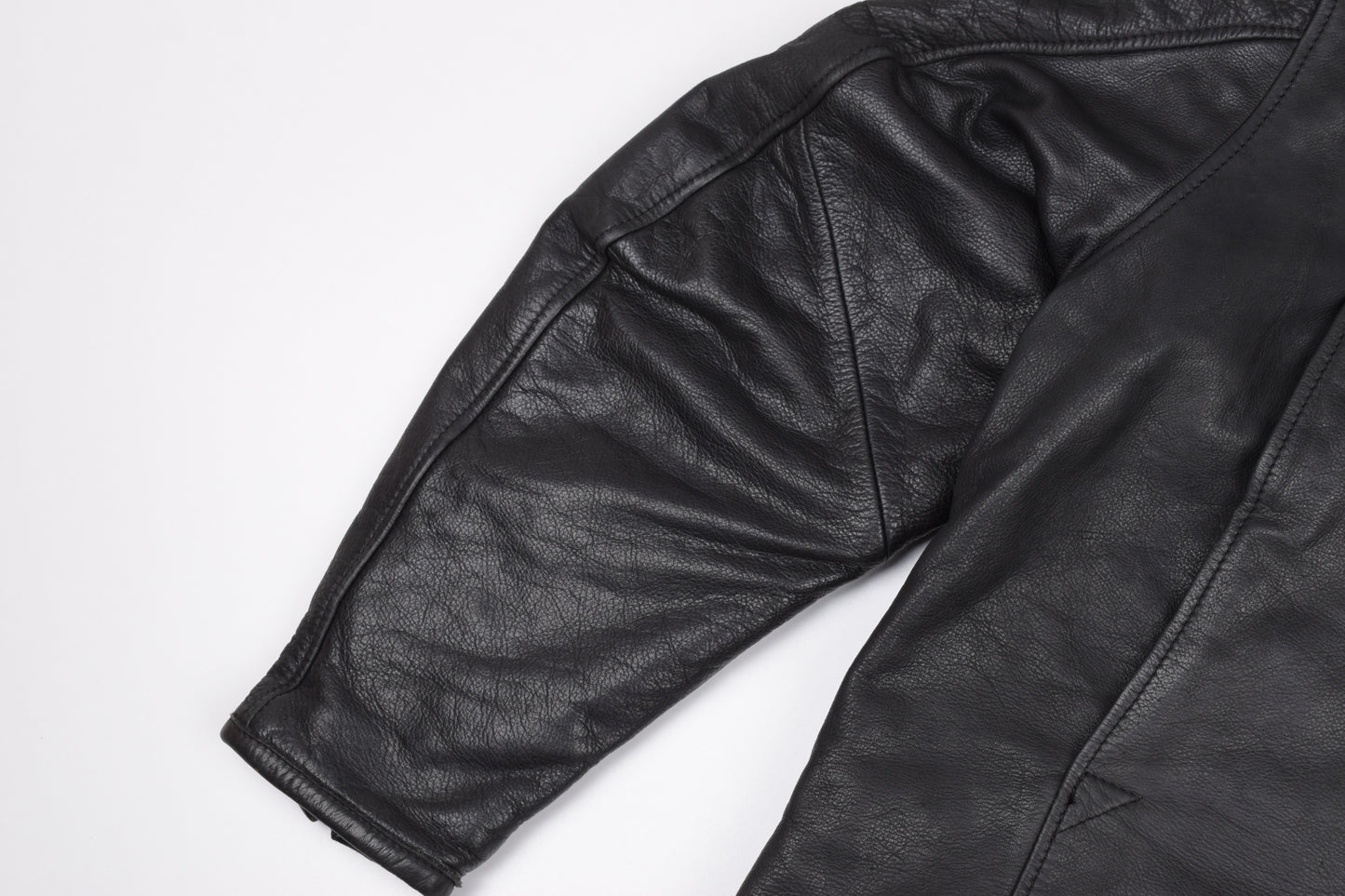 * Dainese Biker Men Black Leather Jacket, Made in Italy, Size 54, Excellent 9/10