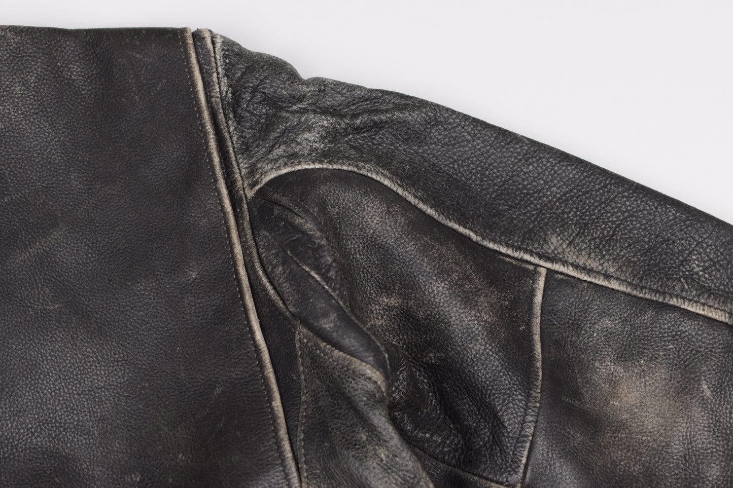 Vintage Avirex USA Biker Leather Jacket, size M, V.Good 8/10 *