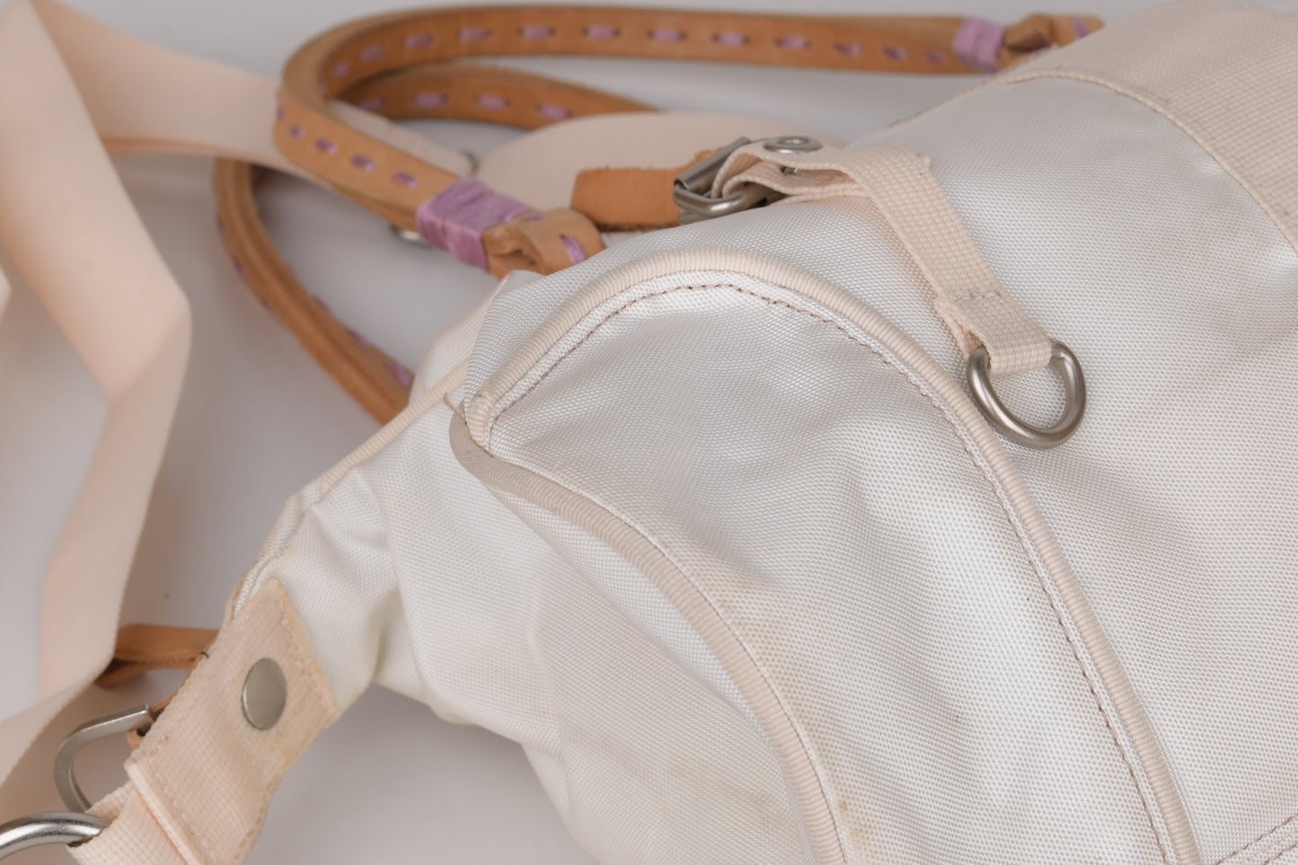 * George Gina & Lucy "Cortina Deluxe" Polyster and Leather White Shoulder Bag 37x25cm Excellent 9/10 *