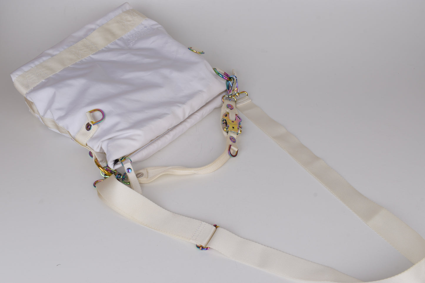 * George Gina & Lucy "100 Peaches" White Shoulder Bag 33x35cm Excellent 10/10