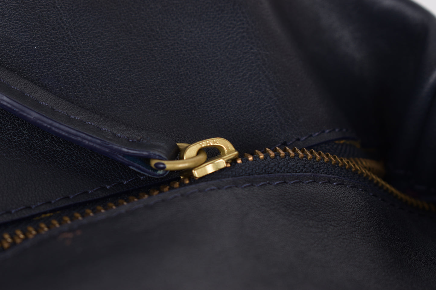 * McGregor Navy Blue Leather Women Large Handbag 38x32cm Excellent 9/10