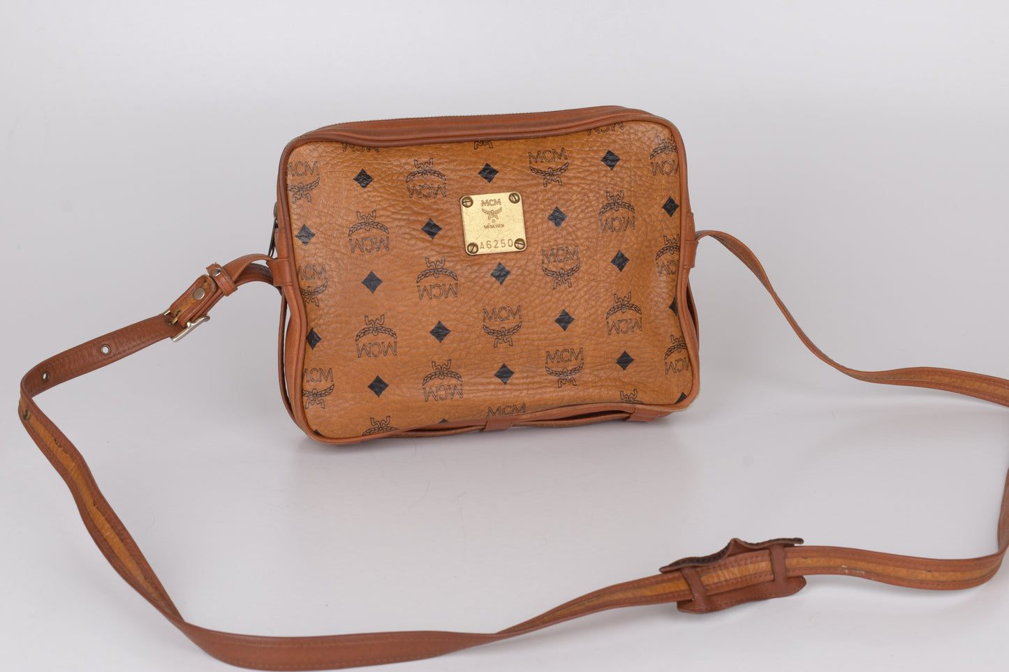 * Vintage MCM Small Brown Visetos Leather Crossbody Bag, 24x18cm Good 6/10