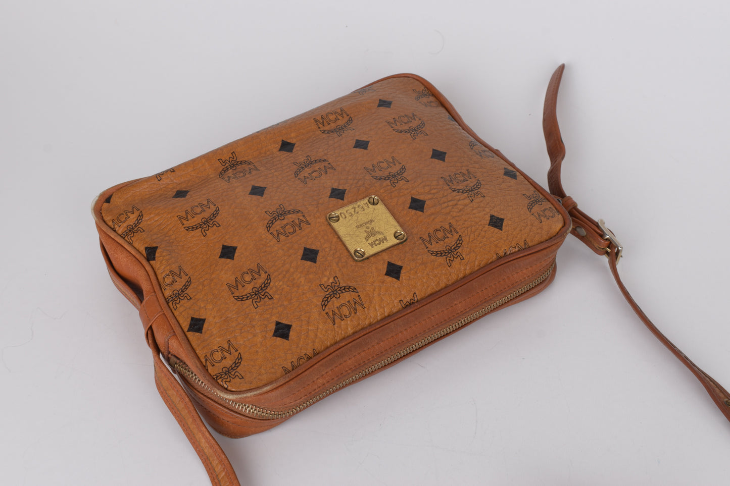 * Vintage MCM Small Brown Visetos Leather Crossbody Bag, 24x18cm Good 6/10