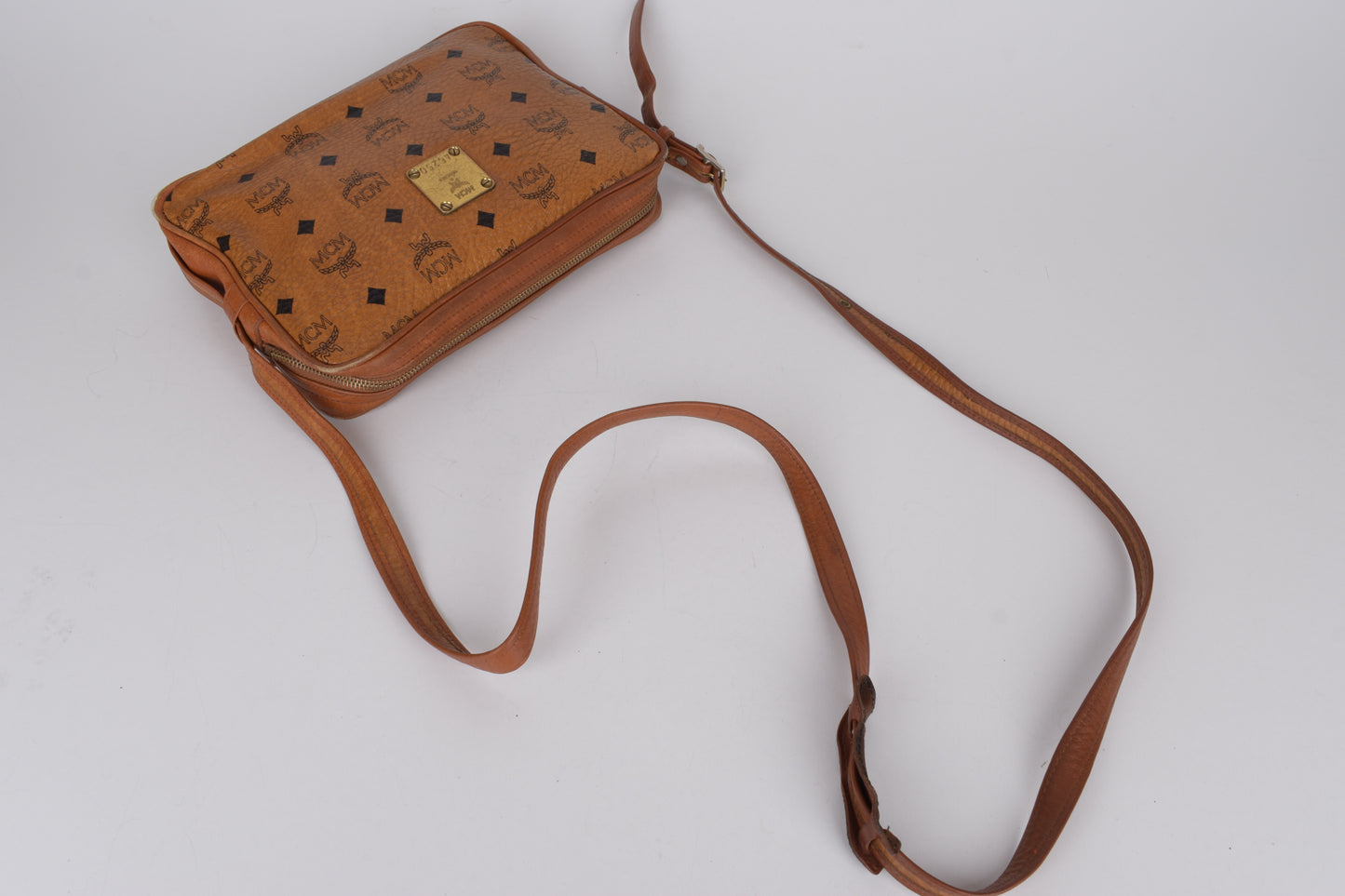 * Vintage MCM Small Brown Visetos Leather Crossbody Bag, 24x18cm Good 6/10