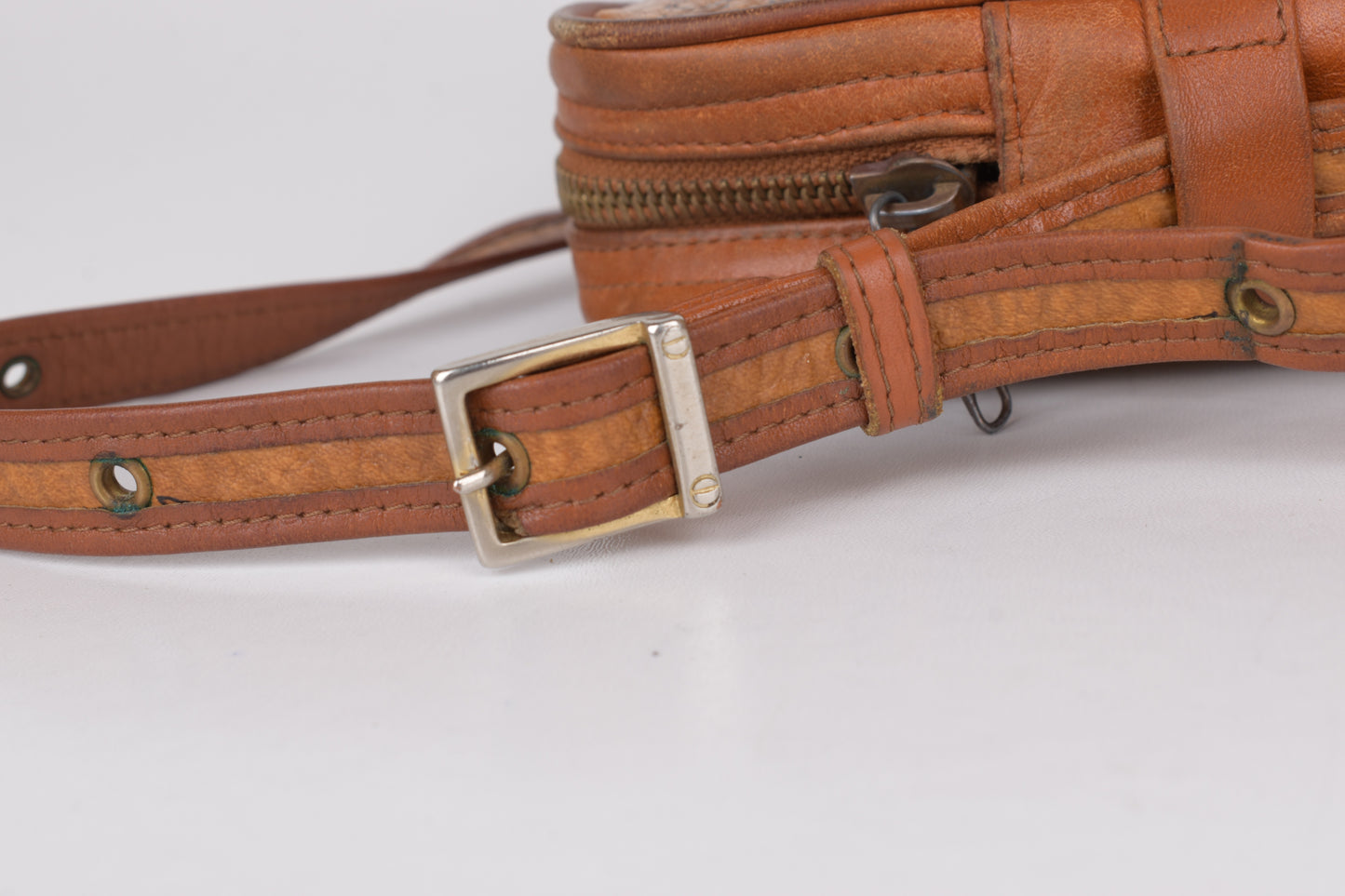 * Vintage MCM Small Brown Visetos Leather Crossbody Bag, 24x18cm Good 6/10