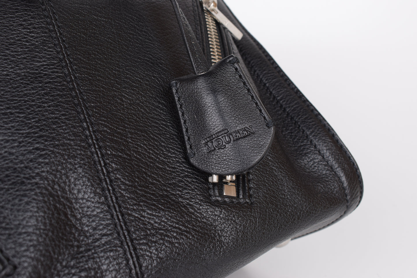 * Alexander McQueen Black Leather Padlock Biker Zip Satchel Bag 30x23cm Excellent 9/10