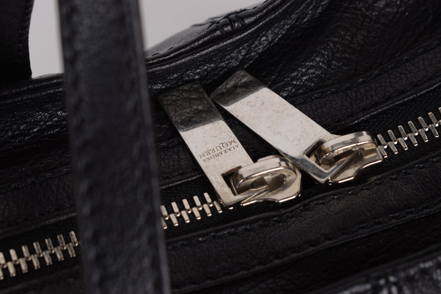 * Alexander McQueen Black Leather Padlock Biker Zip Satchel Bag 30x23cm Excellent 9/10