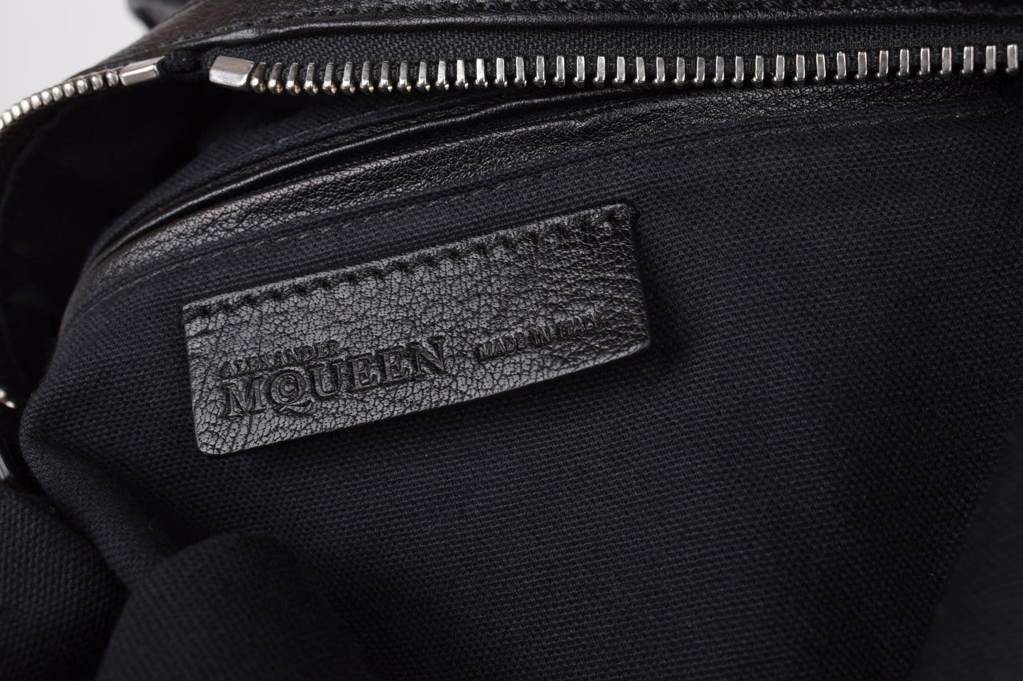 * Alexander McQueen Black Leather Padlock Biker Zip Satchel Bag 30x23cm Excellent 9/10