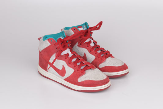 * Nike 305050-661 "DR.SEUSS" Dunk High Pro SB Gym Red Base Grey Sneakers, Size 40, V.Good 8/10