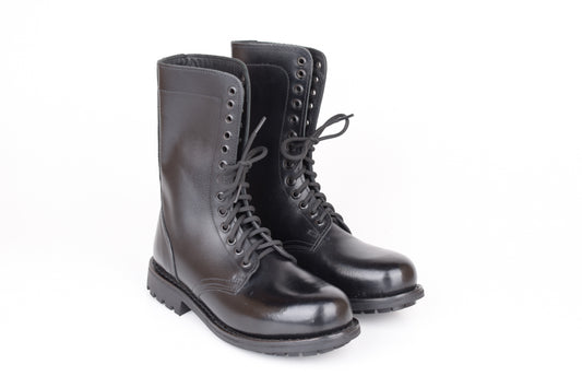 * Military Tactical 13 eyelet Combat Black Leather boots, Size 43, Excellent 10/10