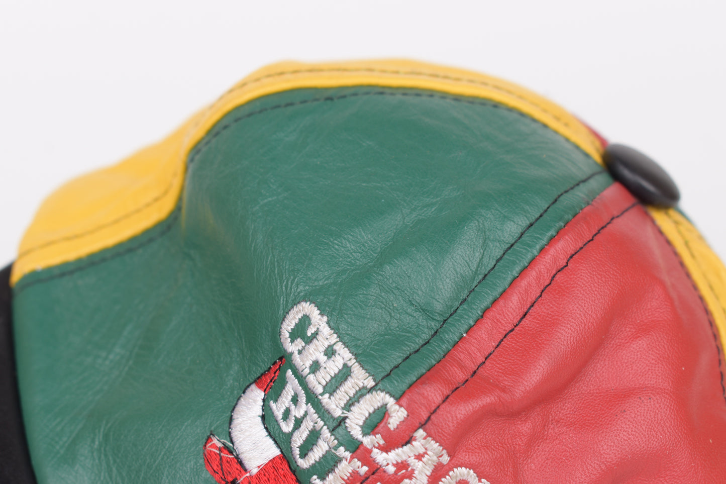 Vintage Chicago Bulls Leather SnapBack Hat Adidas Made In USA, V.Good 8/10